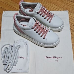 Salvatore Ferragamo White Sneakers with Pink Laces
